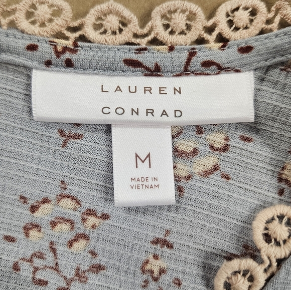 LC Lauren Conrad Floral Lace Trimmed Sleeveless Tank Top Light Blue Size Medium - Picture 6 of 14